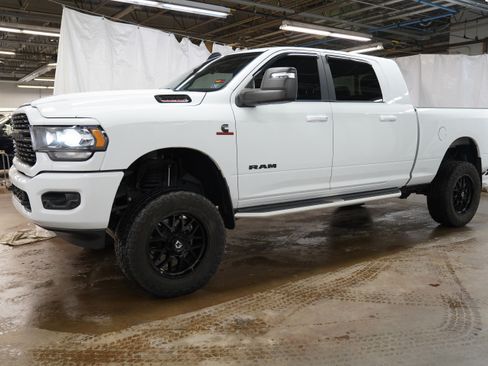 Used 2023 RAM 2500 Lone Star w/ Night Edition image 11