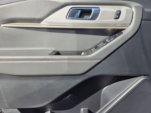 New 2026 Ford Explorer Active w/ Active Comfort Package RWD image 24