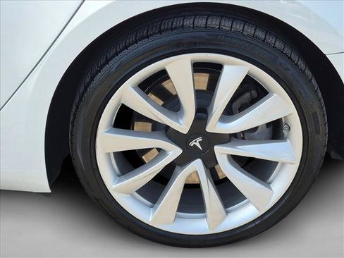 Used 2020 Tesla Model 3 Long Range AWD/4WD image 21