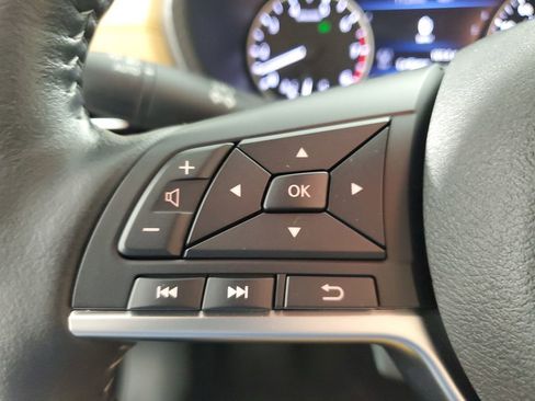 Used 2024 Nissan Sentra SV w/ SV Premium Package image 23