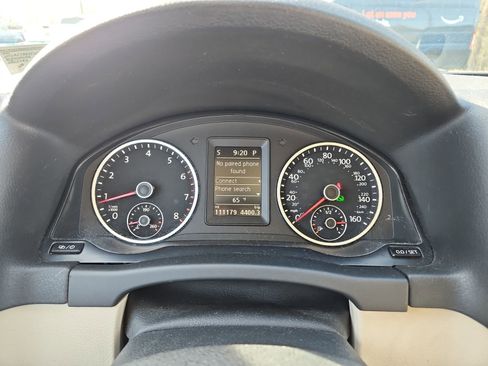 Used 2015 Volkswagen Tiguan SEL image 23