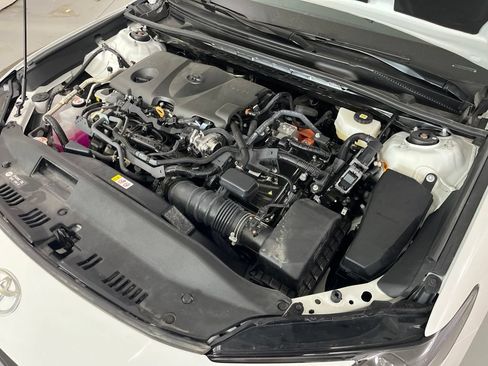 Used 2025 Toyota Camry LE FWD image 11