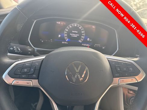 Used 2024 Volkswagen Jetta SE image 12