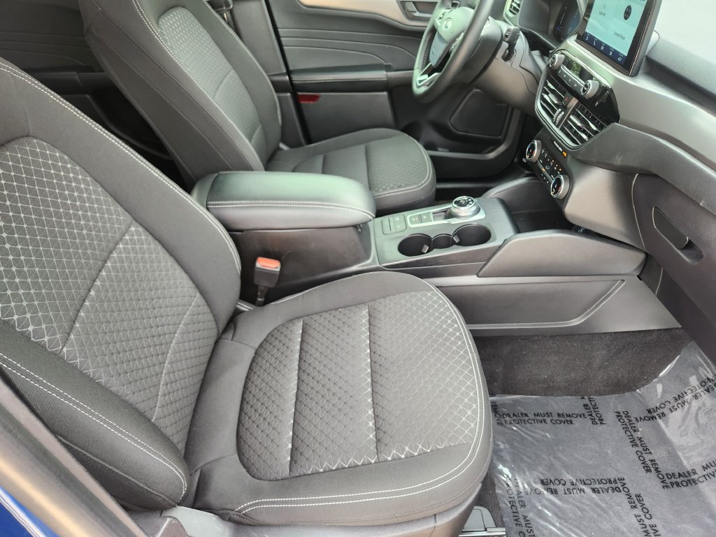 Used 2023 Ford Escape Active w/ Cold Weather Package FWD image 23