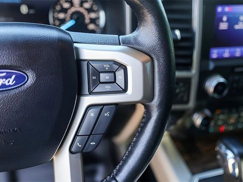 Used 2019 Ford F150 Lariat w/ Equipment Group 502A Luxury image 16