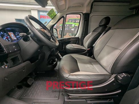 Used 2025 RAM ProMaster 2500 w/ Convenience Group FWD image 27