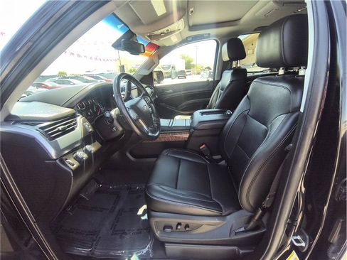 Used 2019 Chevrolet Suburban Premier AWD/4WD image 9