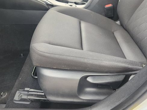Used 2024 Toyota Corolla LE FWD image 18