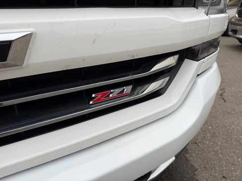 Used 2017 Chevrolet Silverado 1500 LTZ Z71 image 10