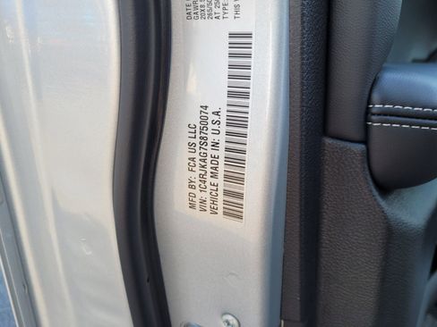 New 2025 Jeep Grand Cherokee L Altitude image 14