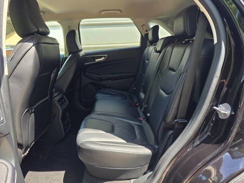 Used 2022 Ford Edge Titanium image 30