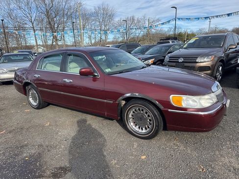 Used 2000 Lincoln Town Car Cartier image 10