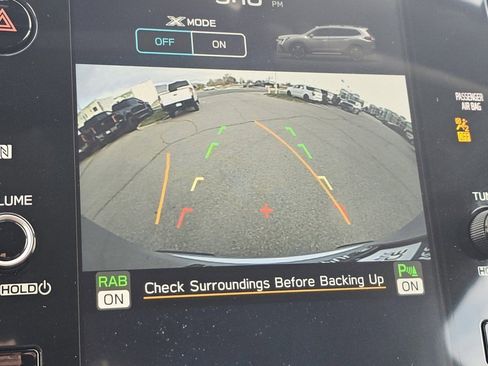 Used 2024 Subaru Ascent Premium w/ Convenience Package image 8