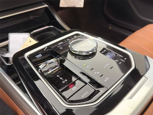 New 2026 BMW i7 xDrive60 w/ Executive Package AWD/4WD image 15