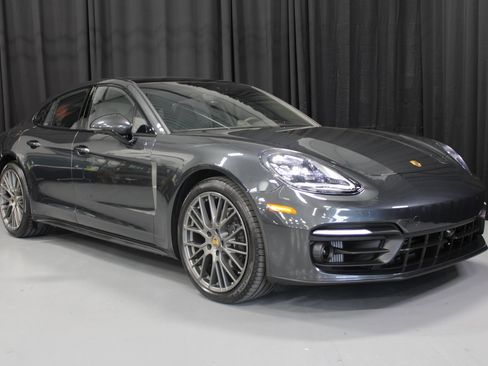 Certified 2023 Porsche Panamera 4 Platinum Edition w/ Assistance Package image 9
