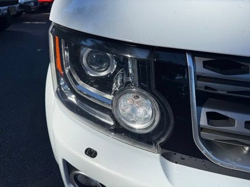 Used 2015 Land Rover LR4 HSE AWD/4WD image 9