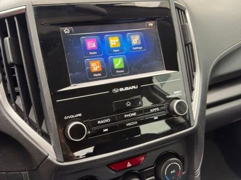 Used 2018 Subaru Impreza 2.0i AWD/4WD image 11