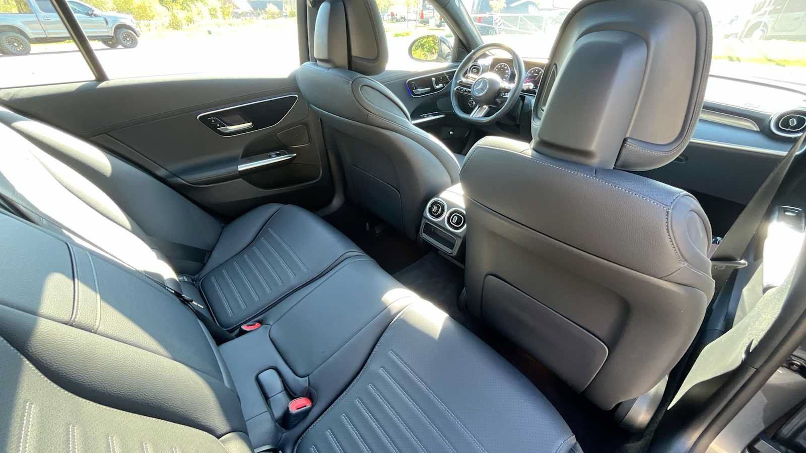 Used 2023 Mercedes-Benz C 300 4MATIC Sedan image 11