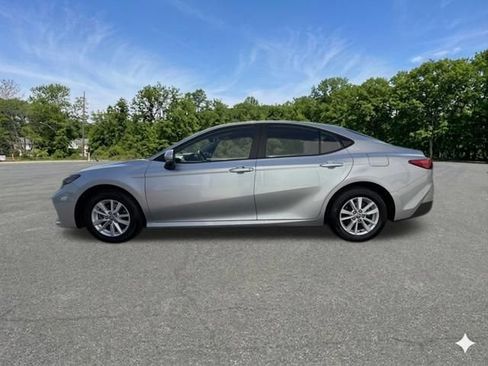 Used 2025 Toyota Camry LE w/ Convenience Package AWD/4WD image 5