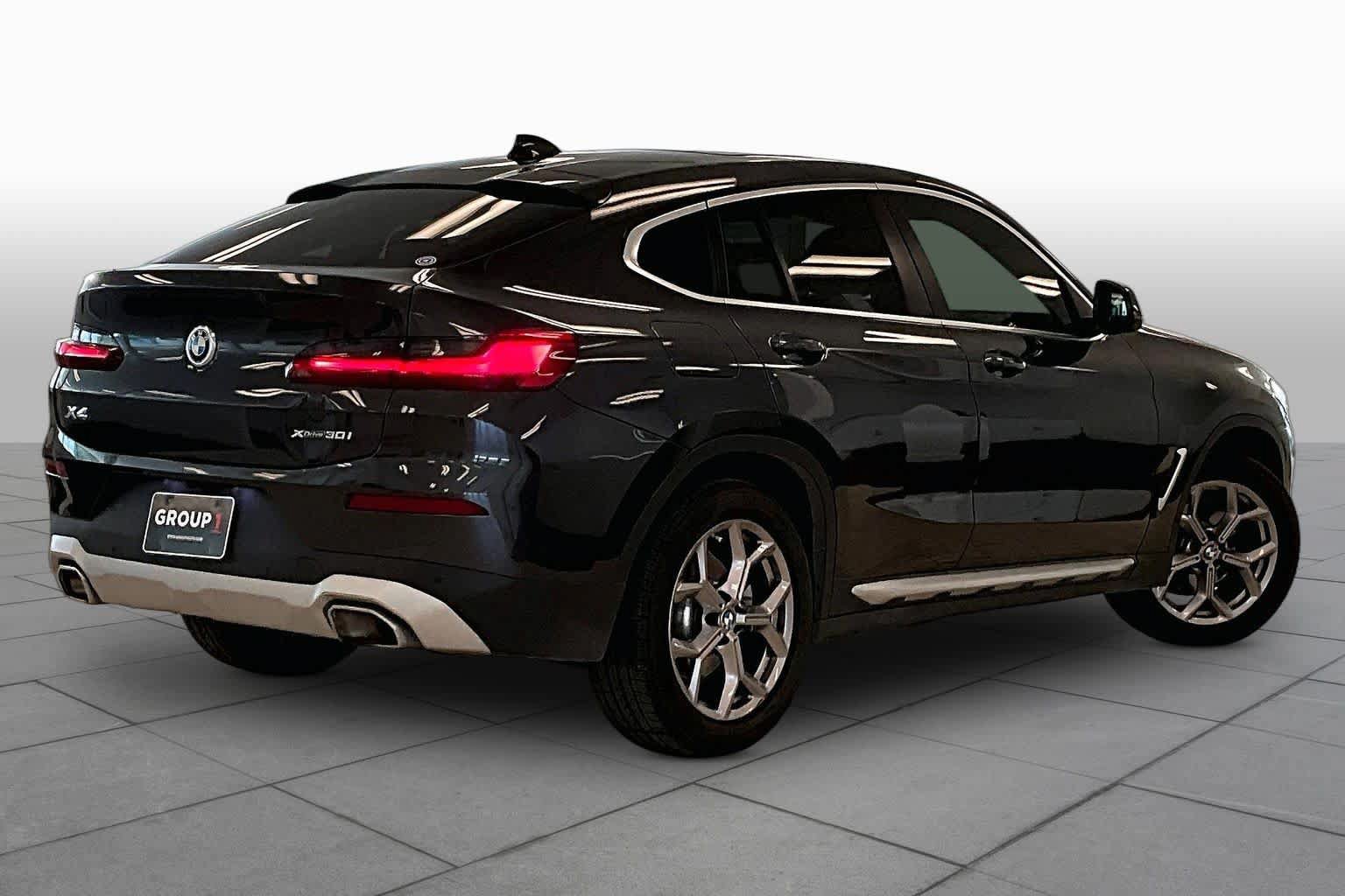 Used 2022 BMW X4 xDrive30i w/ Premium Package 2 AWD/4WD image 11