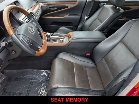 Used 2013 Lexus LS 460 L image 3