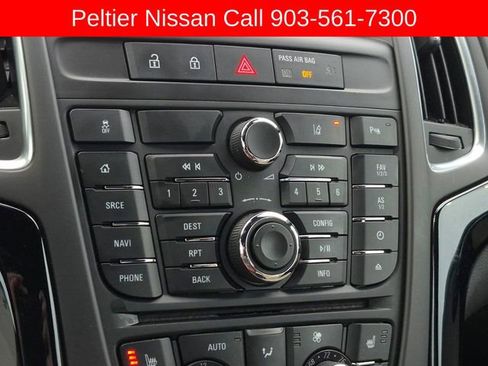 Used 2019 Buick Cascada Premium FWD image 32