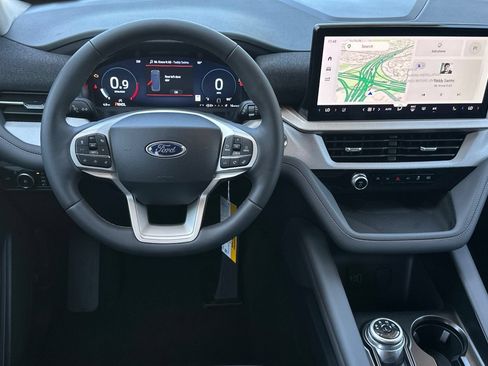 New 2026 Ford Explorer Active w/ Active Comfort Package RWD image 13