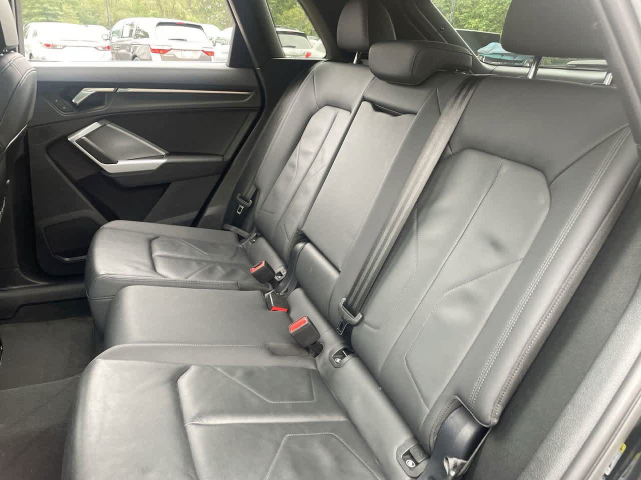 Used 2025 Audi Q3 2.0T Premium AWD/4WD image 19