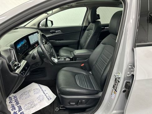 Used 2023 Kia Sportage SX image 9
