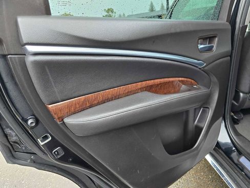 Used 2019 Acura MDX image 17