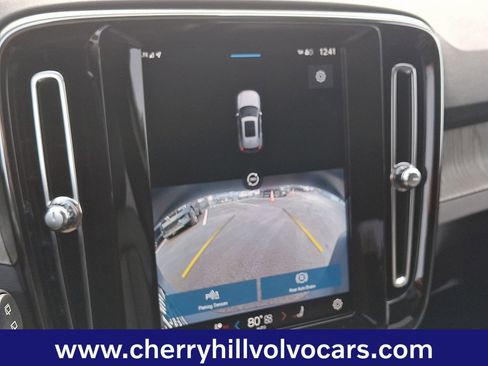 Certified 2023 Volvo XC40 B5 Plus w/ Driver Assist Package image 19