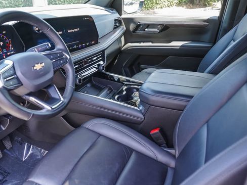 Used 2025 Chevrolet Tahoe LT AWD/4WD image 19