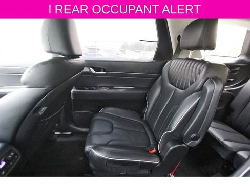 Used 2023 Hyundai Palisade Limited FWD image 12
