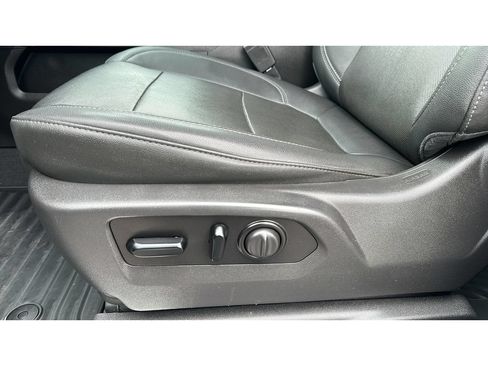 Used 2021 Chevrolet Silverado 1500 LTZ w/ LTZ Premium Package AWD/4WD image 20