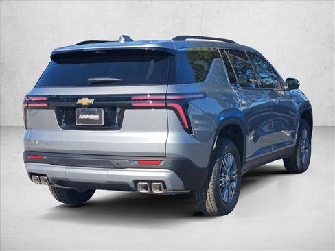 New 2026 Chevrolet Traverse LT w/ Driver Confidence Package image 2