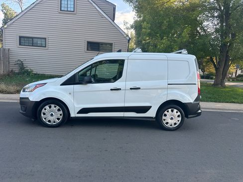 Used 2022 Ford Transit Connect XL image 2