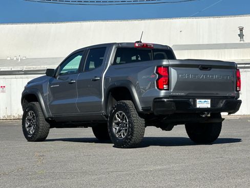 Used 2023 Chevrolet Colorado ZR2 w/ ZR2 Convenience Package III AWD/4WD image 6