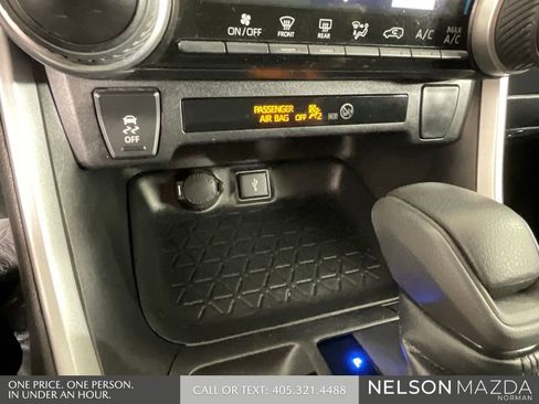 Used 2022 Toyota RAV4 LE FWD image 36