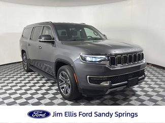 Used 2023 Jeep Wagoneer L Series II AWD/4WD video 1