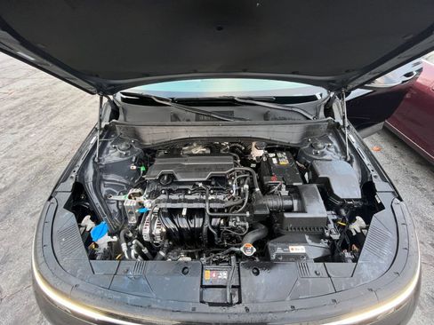 Used 2025 Hyundai Kona SEL image 28