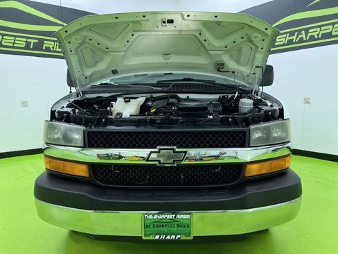 Used 2013 Chevrolet Express 2500 LT w/ LT Preferred Equipment Group RWD image 4