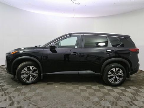 Used 2023 Nissan Rogue SV w/ SV Premium B Package image 6