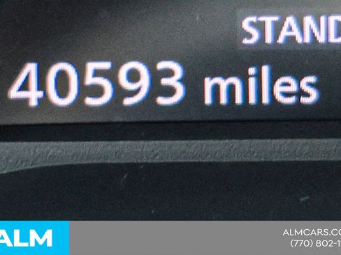 Used 2024 Nissan Rogue SV FWD image 43