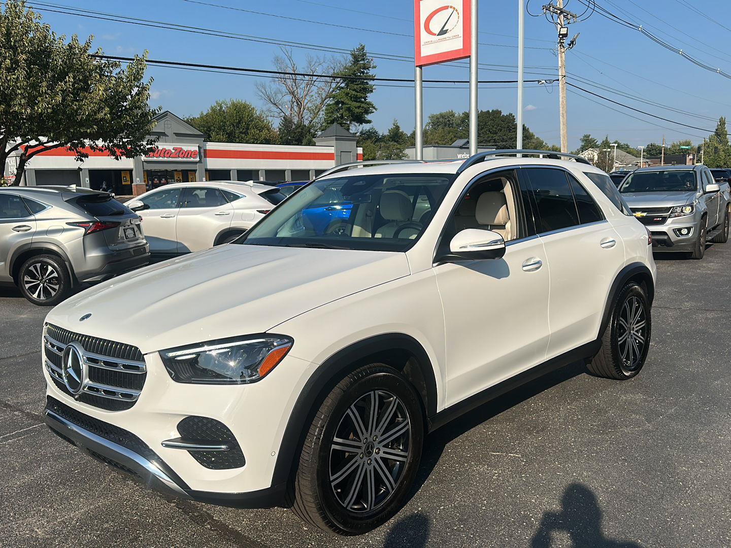 Used 2025 Mercedes-Benz GLE 350 4MATIC image 6
