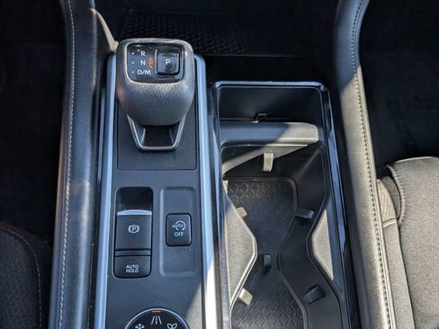 Used 2024 Nissan Pathfinder SV AWD/4WD image 24
