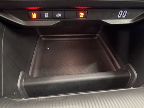 New 2026 Jeep Cherokee Limited image 24