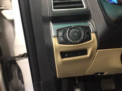 Used 2017 Ford Explorer Limited AWD/4WD image 18