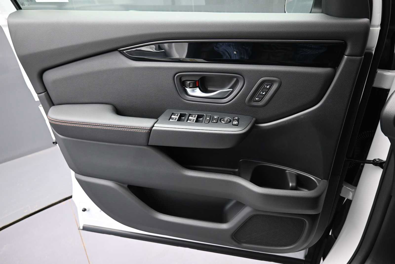 New 2026 Honda Pilot TrailSport image 11