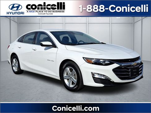 Used 2023 Chevrolet Malibu LT image 1
