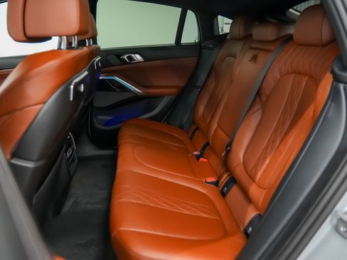 Used 2024 BMW X6 xDrive40i w/ Premium Package image 17